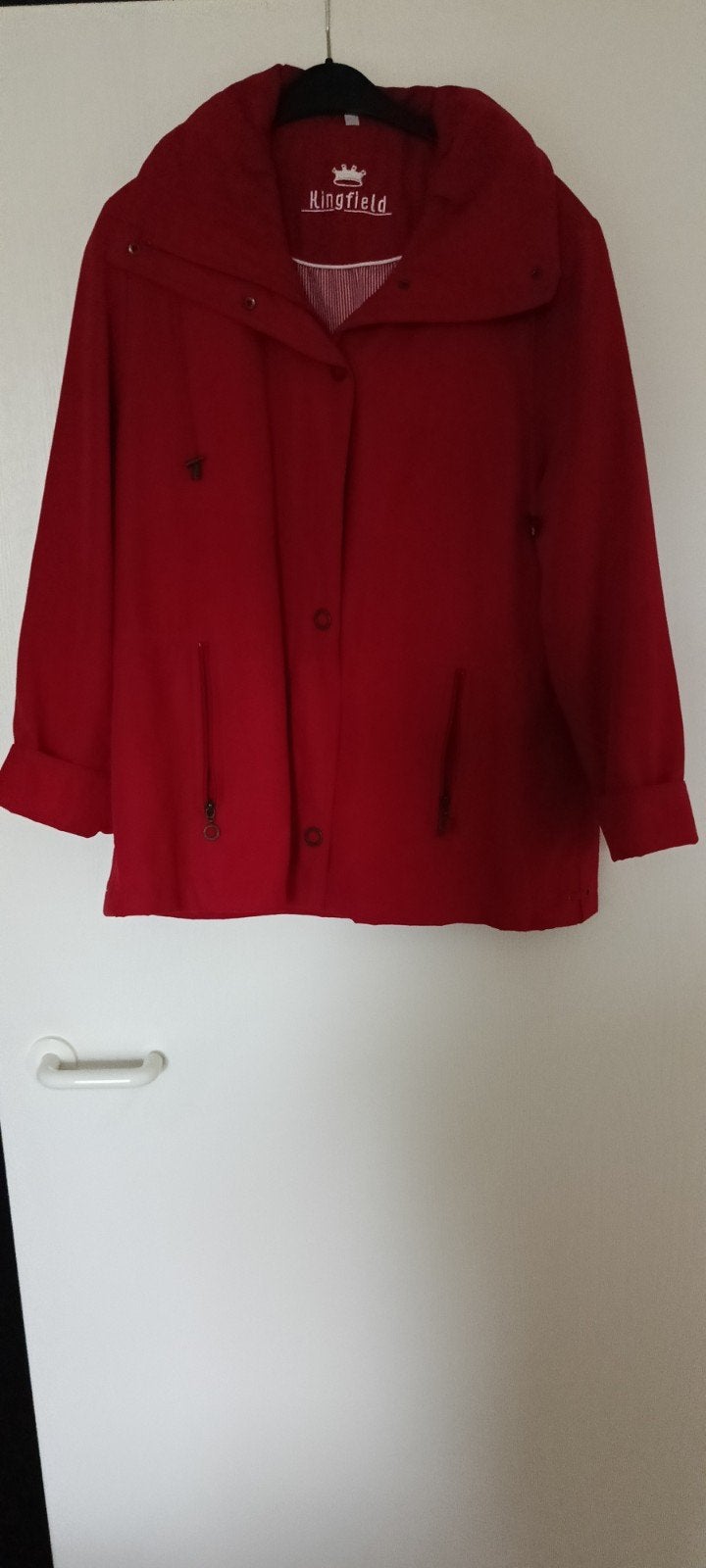 Rood damesjasje maat 46 met rits en drukknopen, Ophalen, Maat 46/48 (XL) of groter, Kingfield, Gedragen