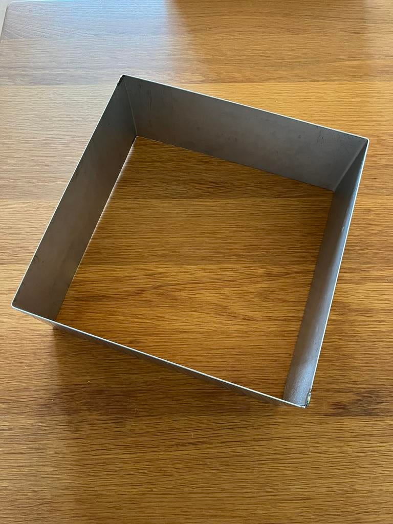 Taartvorm 30x30x12 cm, Ophalen, Zo goed als nieuw, Taarten, Bakvorm