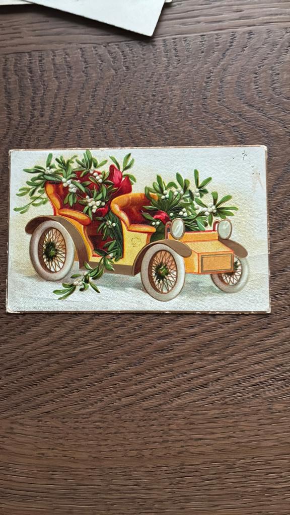 Reliefkaart. Auto versierd met takken met witte besjes., Ophalen of Verzenden, Voor 1920, Gelopen, Voertuig