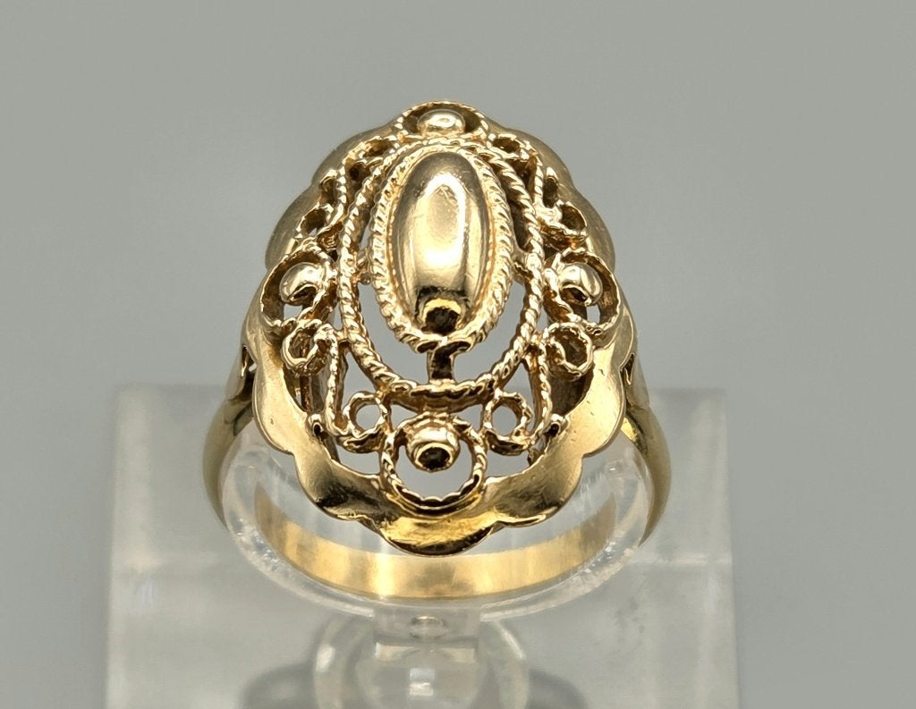 Antieke gouden bewerkte ring. 2026/541, Ophalen of Verzenden, Goud, Ring