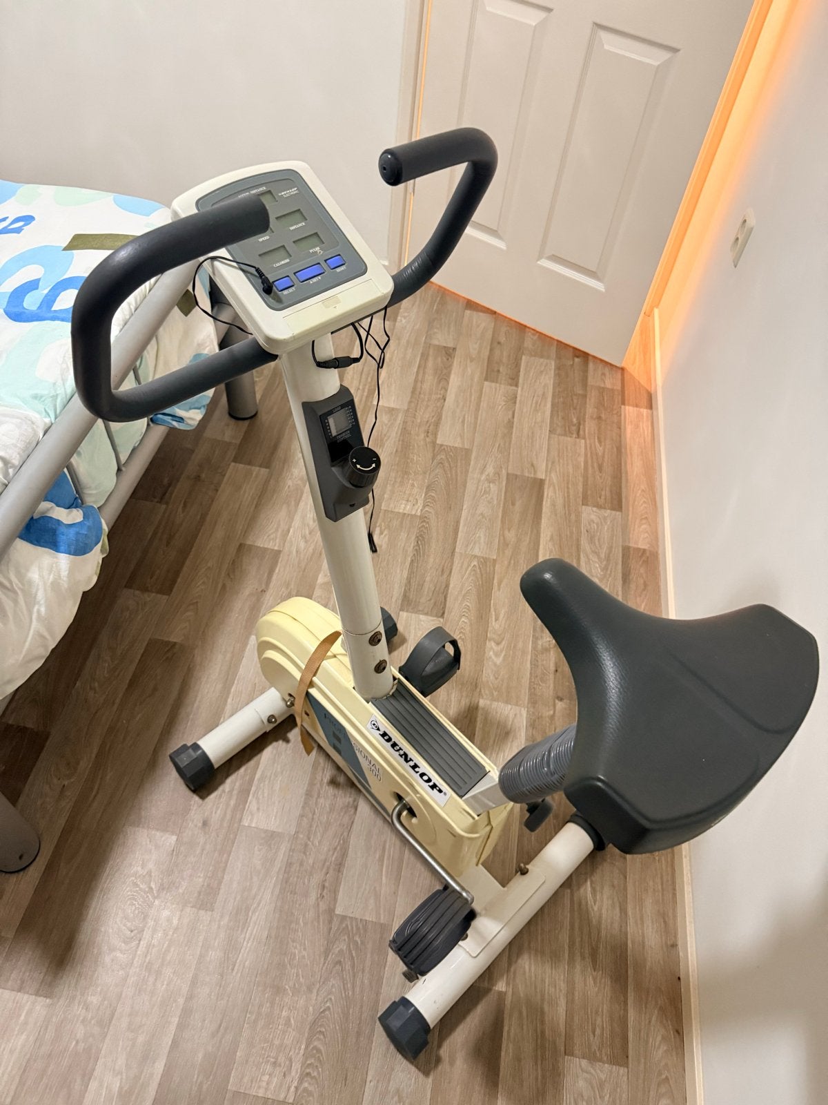 TEAB; Dunlop Hometrainer, Sport en Fitness, Fitnessapparatuur, Ophalen, Gebruikt, Metaal, Benen