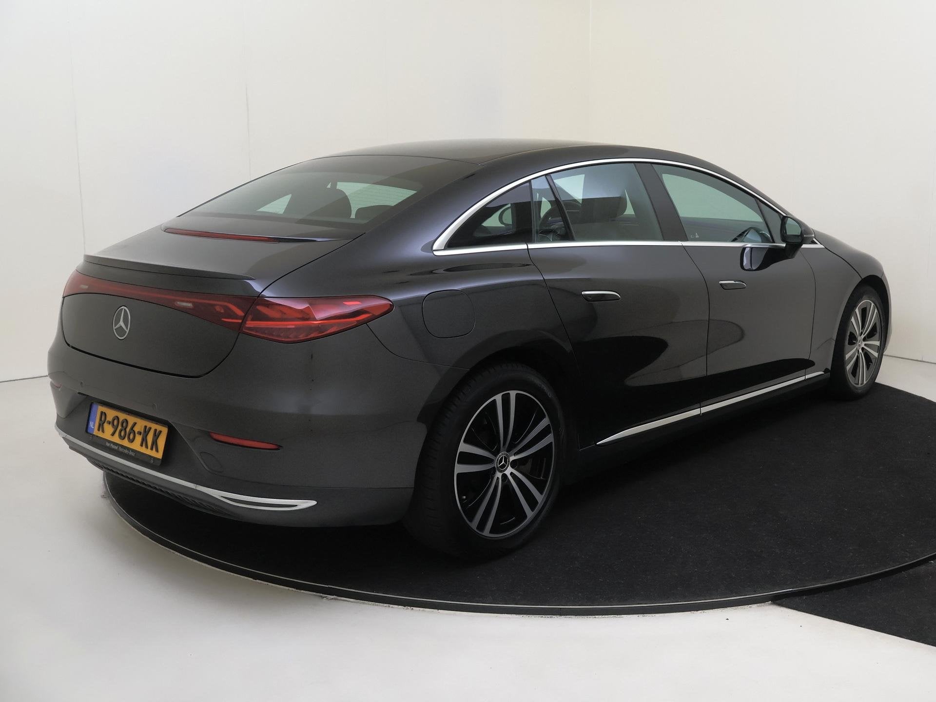 Mercedes-Benz EQE 300 Luxury Line 89 kWh /Burmester /Head-up, Auto's, Automaat, Achterwielaandrijving, Gebruikt, 89 kWh