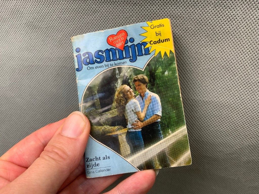 Mini Jasmijn roman Zacht als zijde - Gina Callender, Gelezen, Gina Callender, Ophalen of Verzenden, Amerika