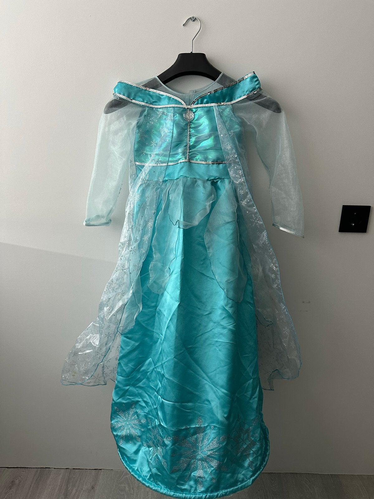 Elsa Frozen Jurk Disneyland Paris - Maat 10 jaar, Ophalen, Zo goed als nieuw, 134 t/m 140, Meisje