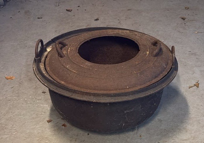 gietijzeren kookpot met deksel  61cm H32cm, Ophalen of Verzenden