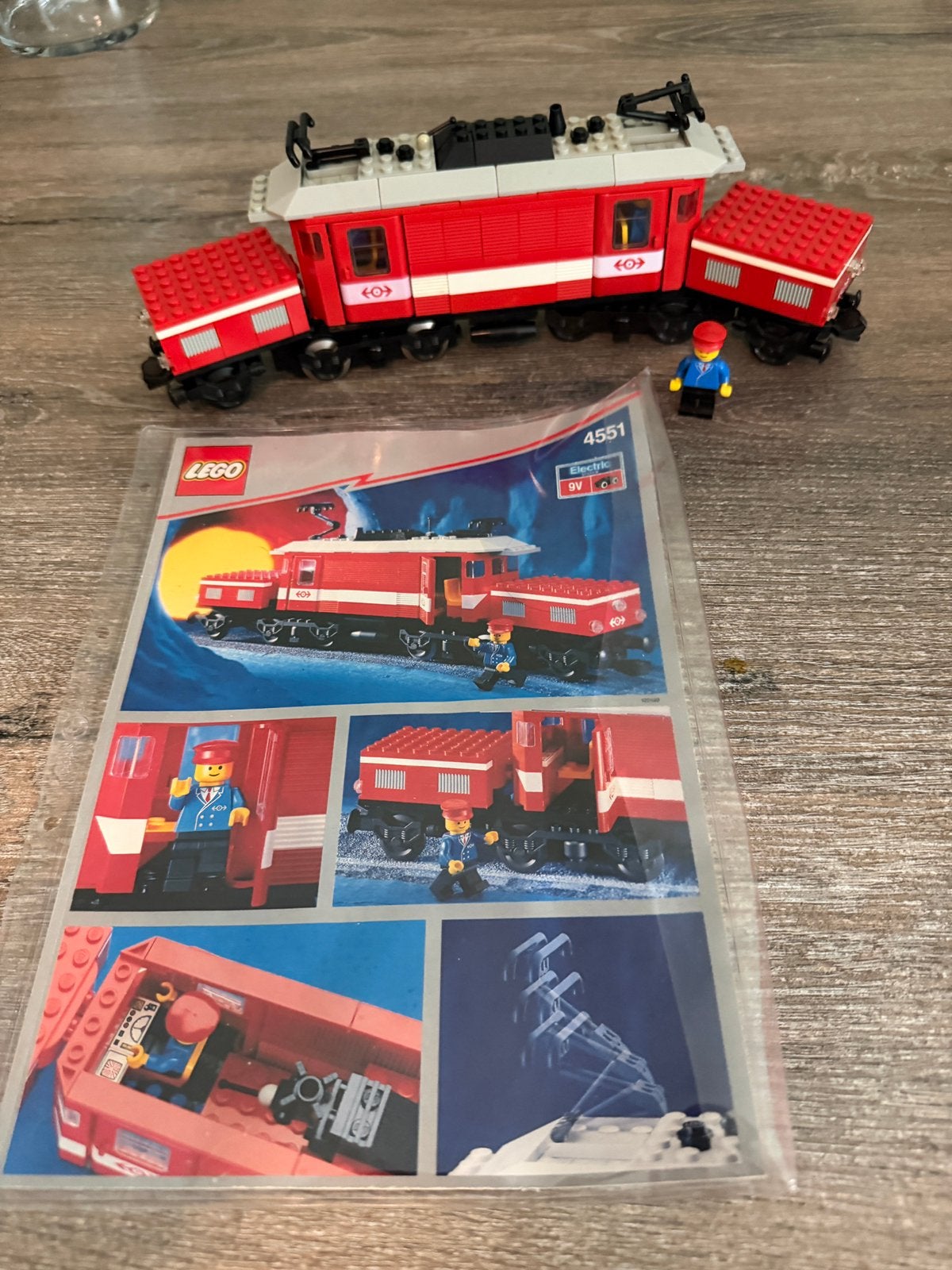 lego 9 volt trein 4551 met bouwtekening uit 1991