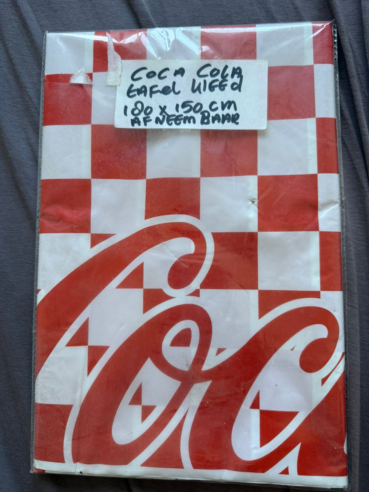 Tafelkleed coca cola 180cm-150cm nieuw  bbq /feest /examen, Tuin en Terras, Ophalen of Verzenden, Zo goed als nieuw