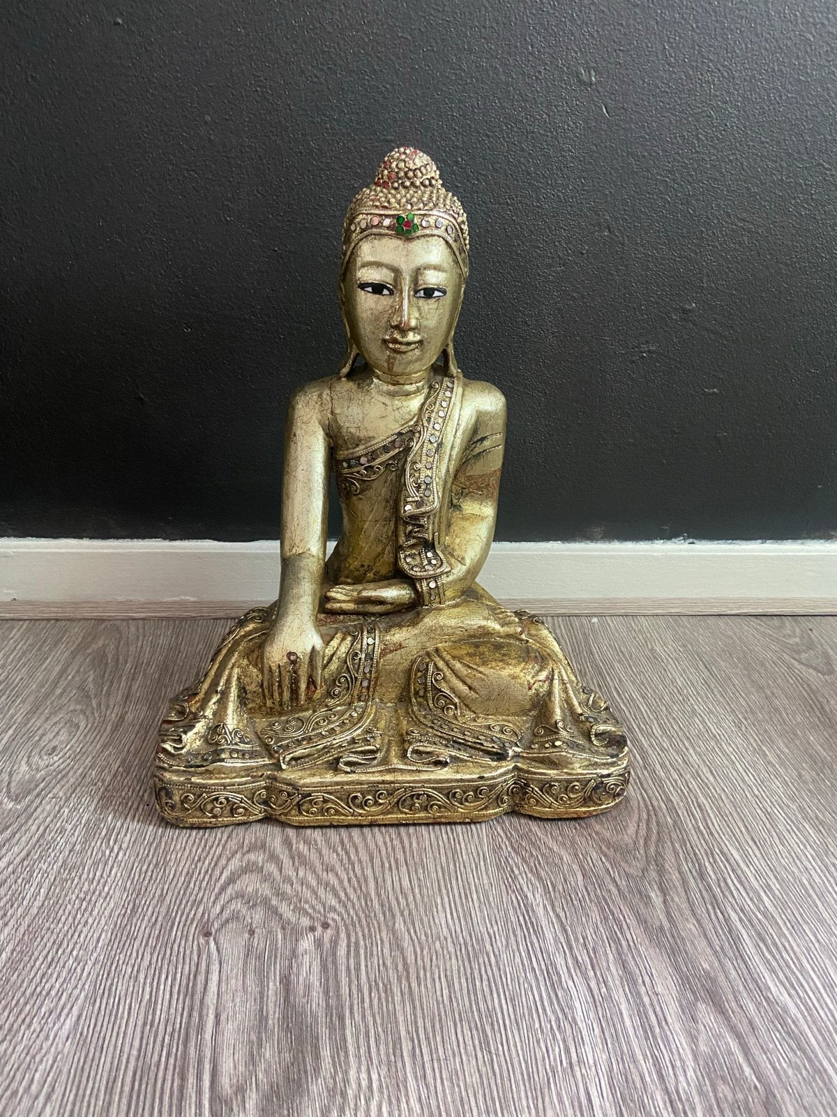 Zittende Boeddha met spiegelmozaïek en bladgoud, 35 cm, Ophalen, Gebruikt, Goud, Gouden accenten