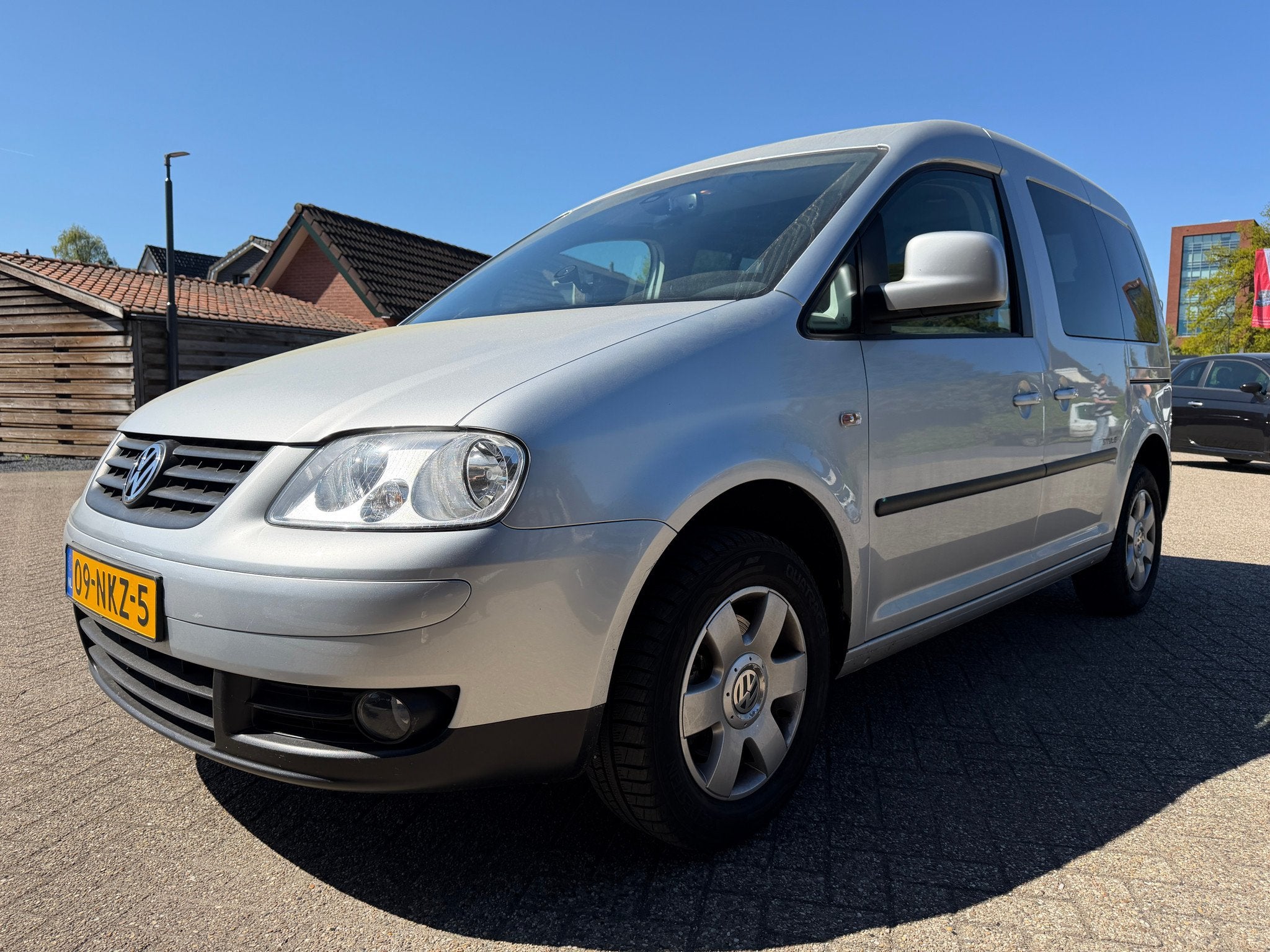 Volkswagen Caddy Rolstoelauto Rolstoelauto (bj 2009), Voorwielaandrijving, Gebruikt, Overige modellen, 4 stoelen