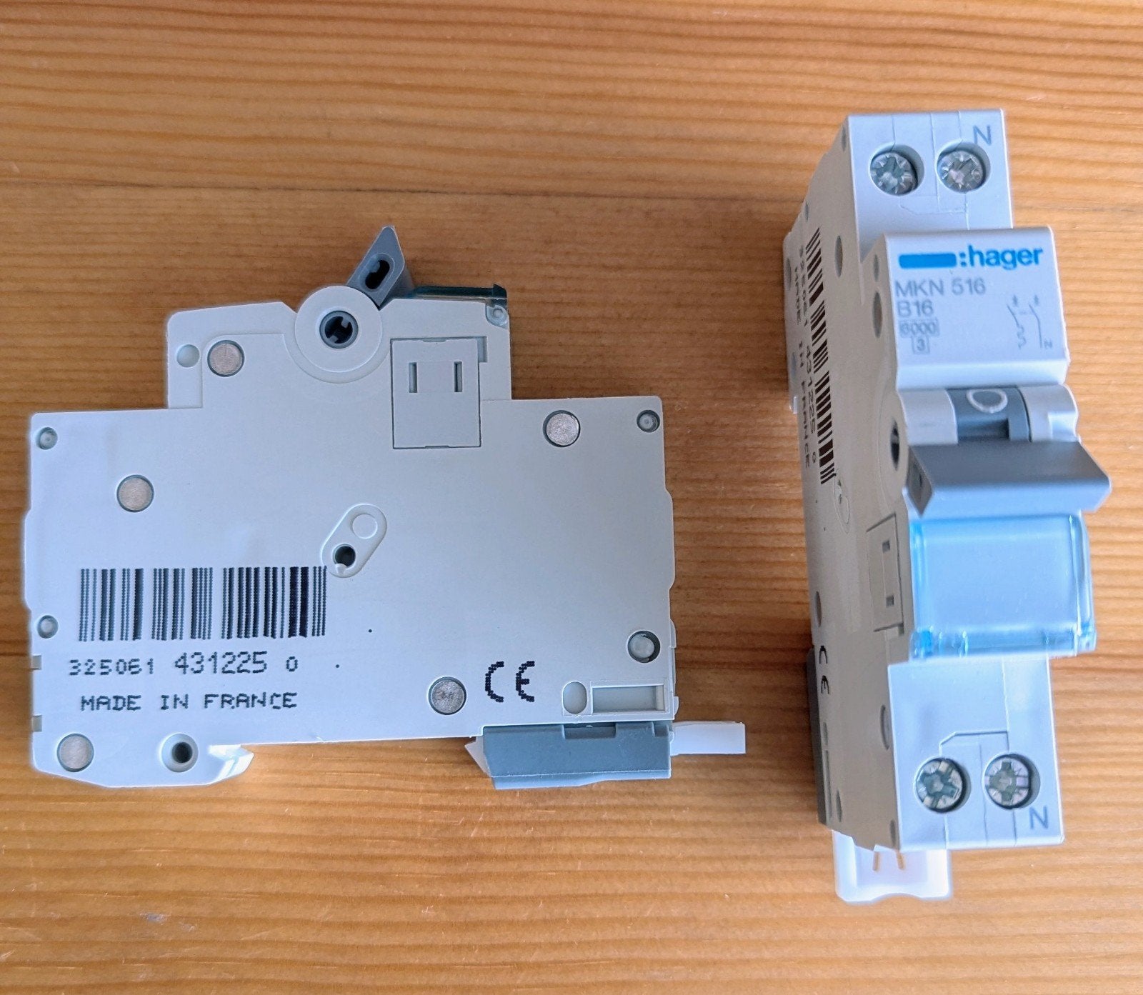 (2 Stuks) Hager B16 Installatieautomaat MKN 516, Ophalen, Nieuw, Overige typen