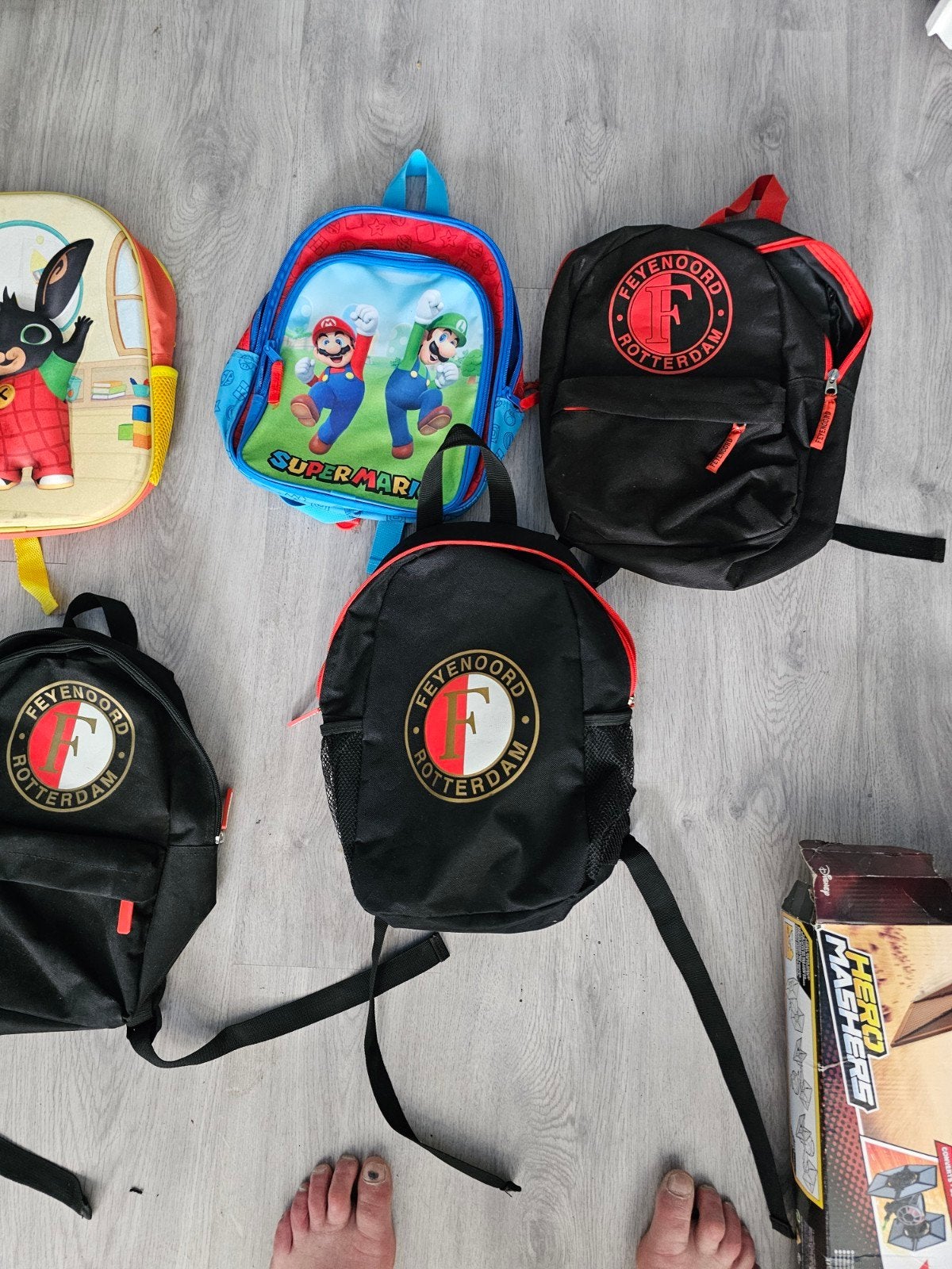 Diverse rugtassen z.g.a.n. (Feyenoord, Mario, Bing), Overige merken, Minder dan 30 cm, Ophalen of Verzenden, Minder dan 25 cm