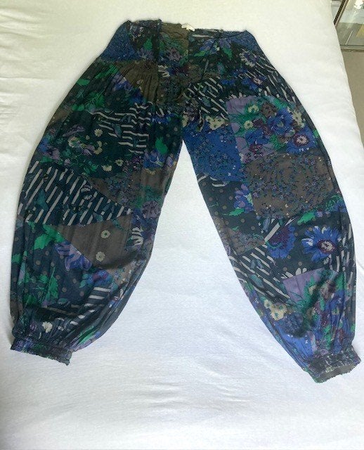 Comfortabele Harembroek met Patchwork Print, Maat 38/40 (M), Overige kleuren, Ophalen of Verzenden, Zo goed als nieuw
