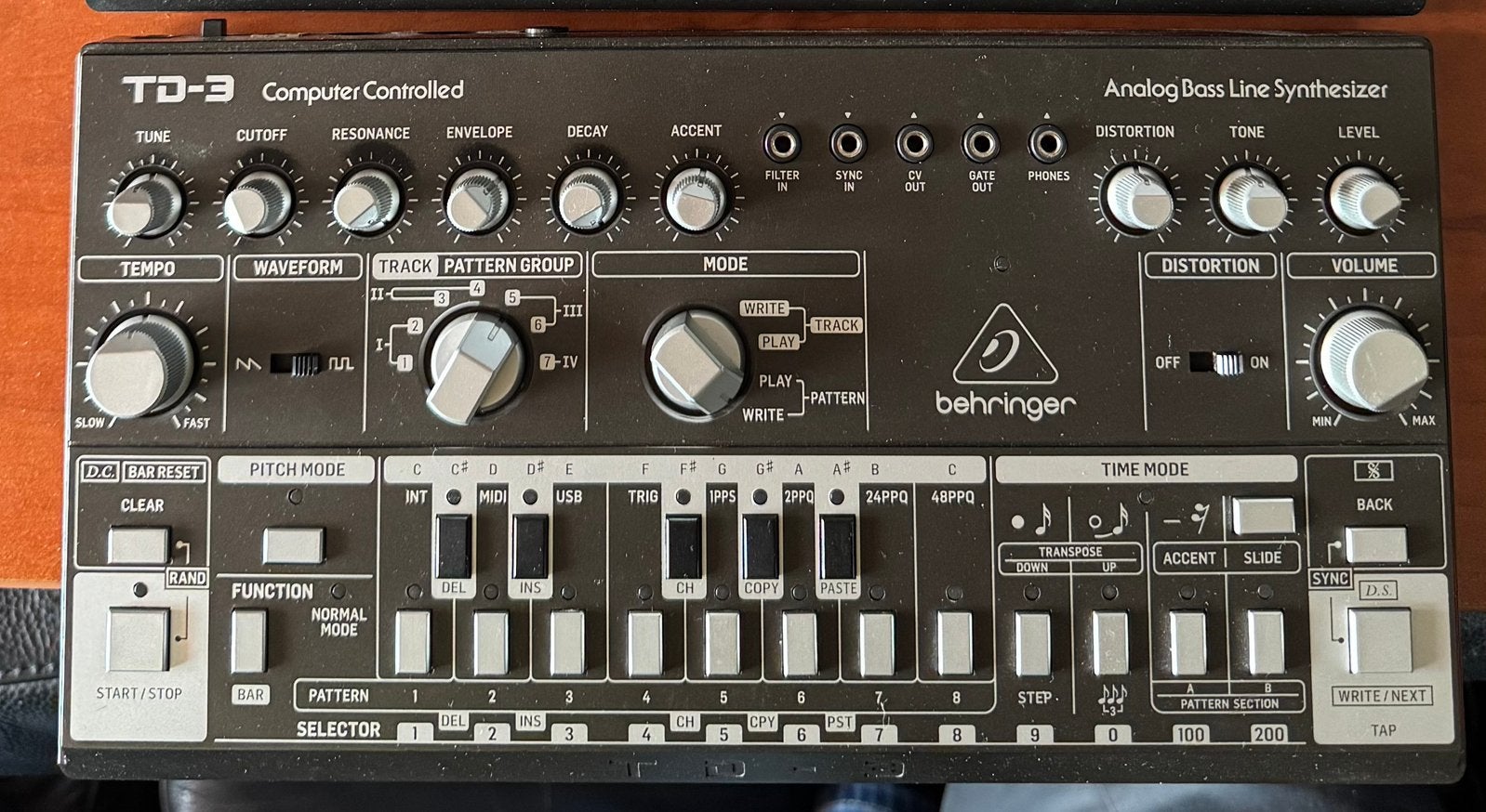 Behringer TD-3 Analoge Bass Line Synthesizer (2 stuks), Overige aantallen, Zo goed als nieuw, Met midi-aansluiting, Ophalen