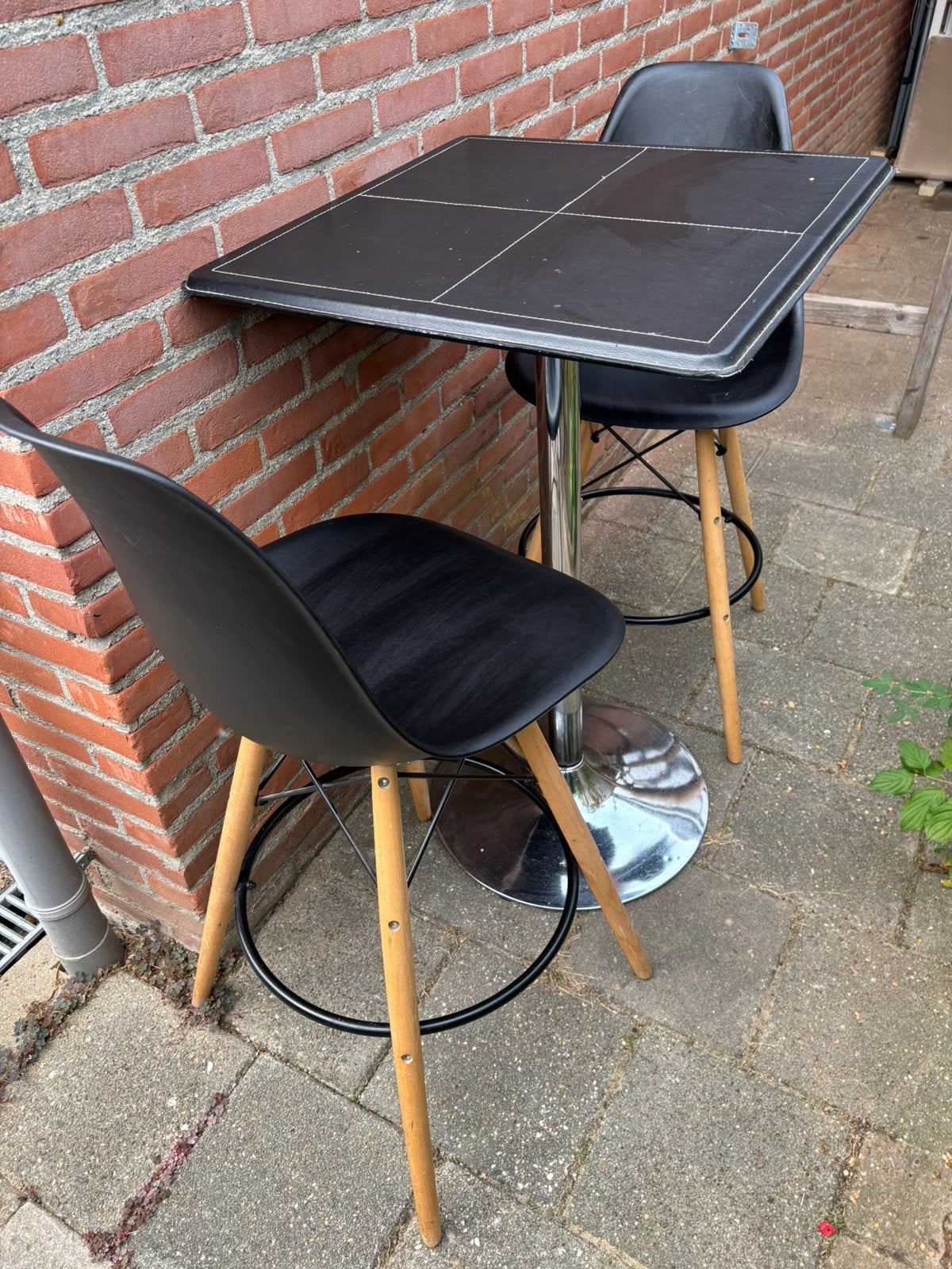 Barretje, 2 krukken, Ophalen, Zo goed als nieuw, 60 tot 90 cm
