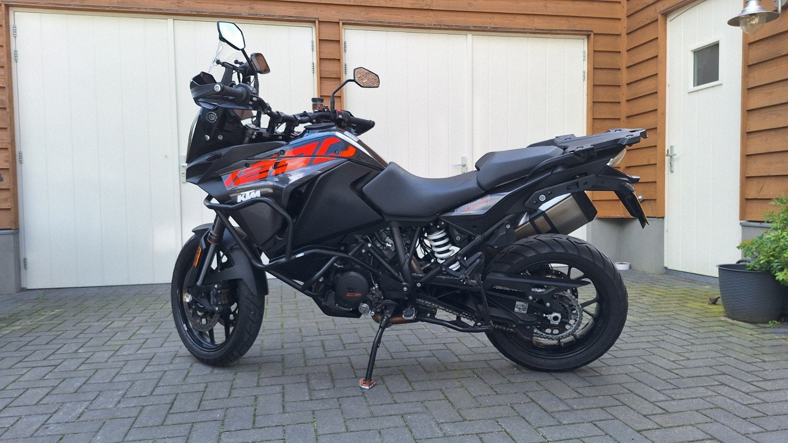 KTM 1290 S 2017 met koffers/tanktas lage km., Motoren, 2 cilinders, Motorrijbewijs A, Gebruikt, Particulier