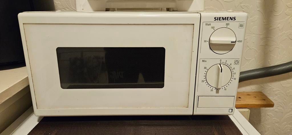 Siemens Magnetron - Compact en Functioneel, Ophalen, Gebruikt, Minder dan 45 cm, Magnetron
