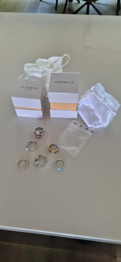 Ti sento ringen, Ophalen of Verzenden, Sieraad of Horloge