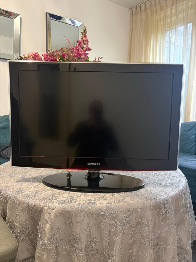 Samsung LE32D450G1W 32 inch LCD TV, Gebruikt, 50 Hz, Samsung, HD Ready (720p)