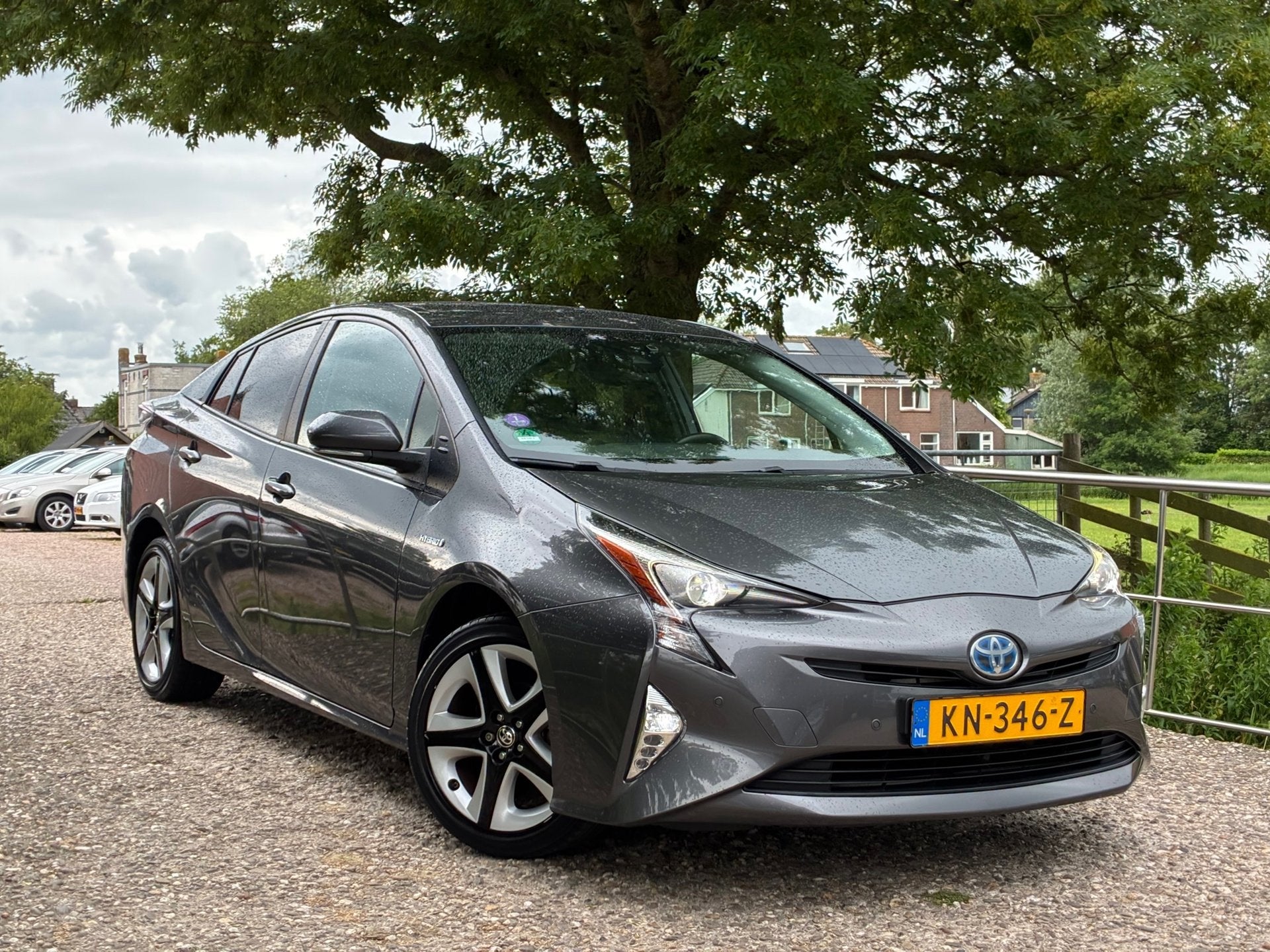 Toyota Prius 1.8 Dynamic | Navi + Clima + Cruise + Camera +, Auto's, Toyota, 8 kWh, Stof, Automatische klimaatregeling, Bedrijf