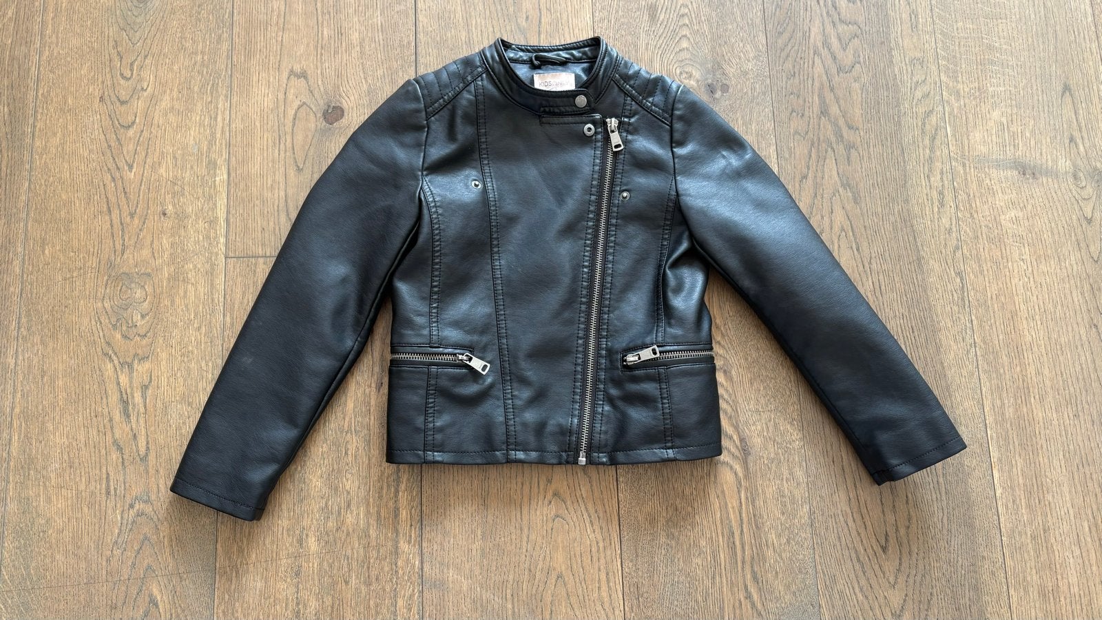 Only Kids Zwart Imitatie Leren Jas Maat 128, Ophalen of Verzenden, Zo goed als nieuw, Meisje, Jas