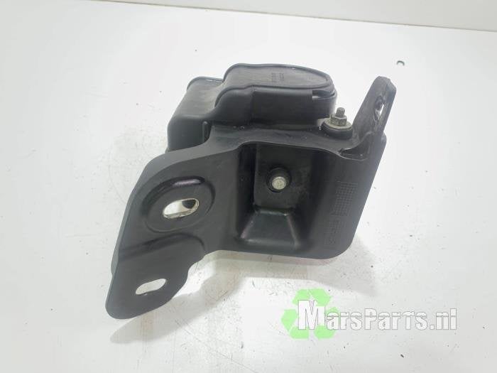 ABS Pomp van een Opel Corsa
