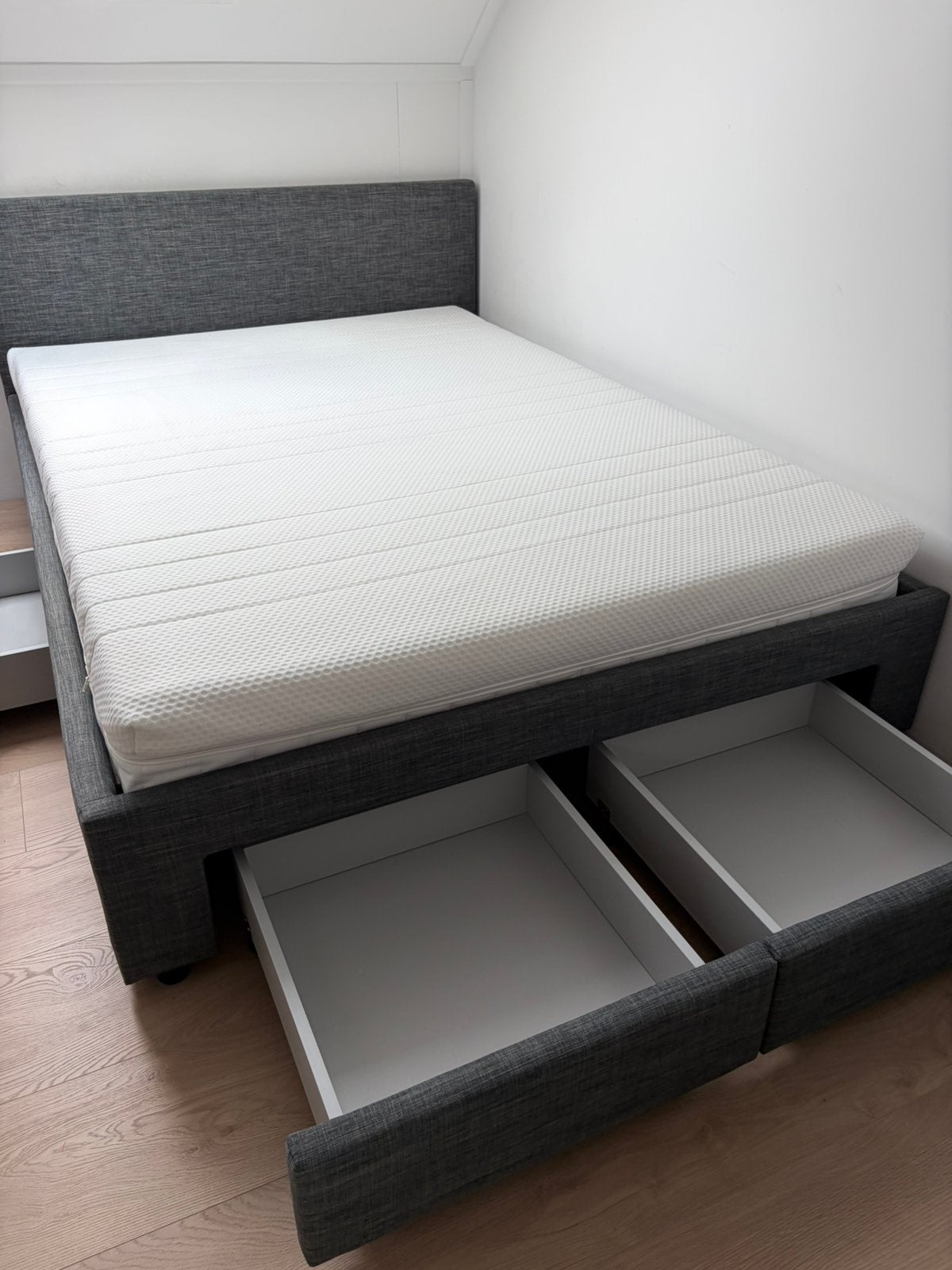 Tweepersoons bed met lades. 150 cm. zo goed als nieuw, Huis en Inrichting, Slaapkamer | Bedden, Ophalen, Tweepersoons, Zo goed als nieuw
