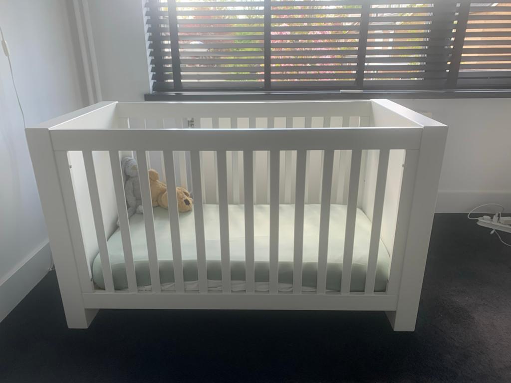 Kidsmill babybedje - Zo goed als nieuw, Ophalen, Wit, 190 cm of minder, Zo goed als nieuw