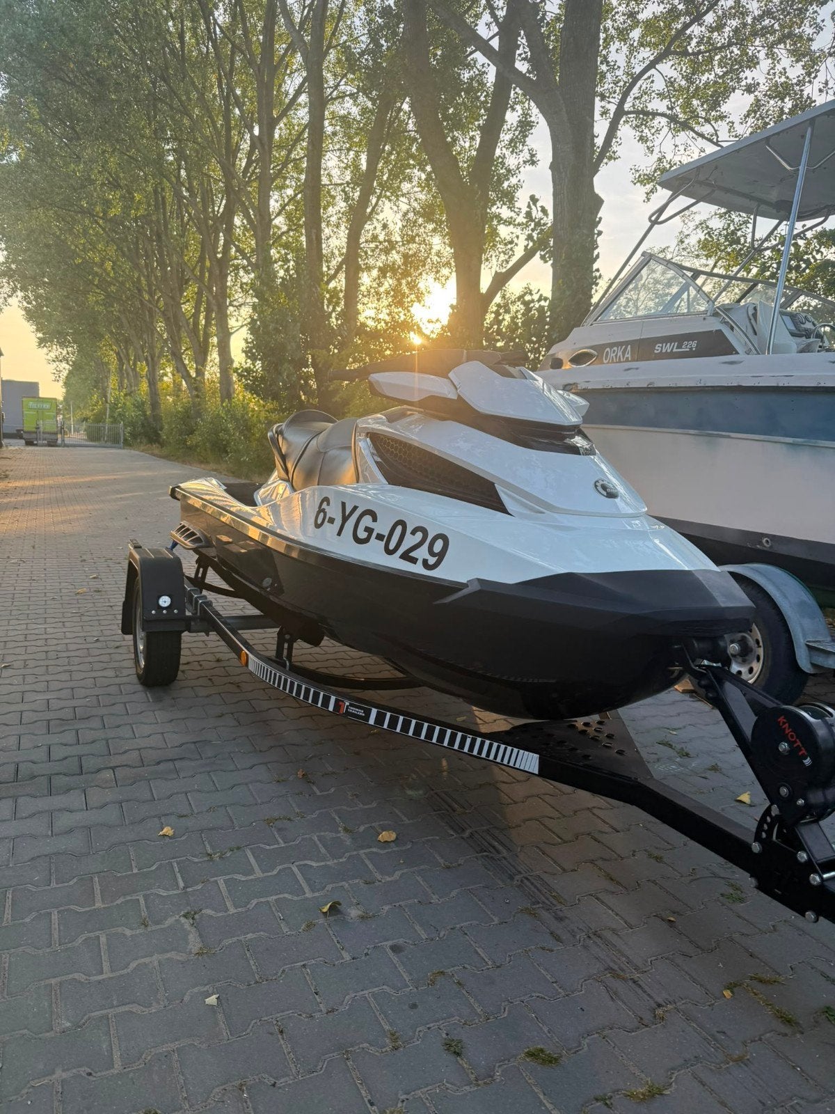 Sea-Doo Wake Pro waterscooter, Watersport en Boten, Jetski's en Waterscooters, Ophalen, Zo goed als nieuw, Benzine, 200 pk of meer