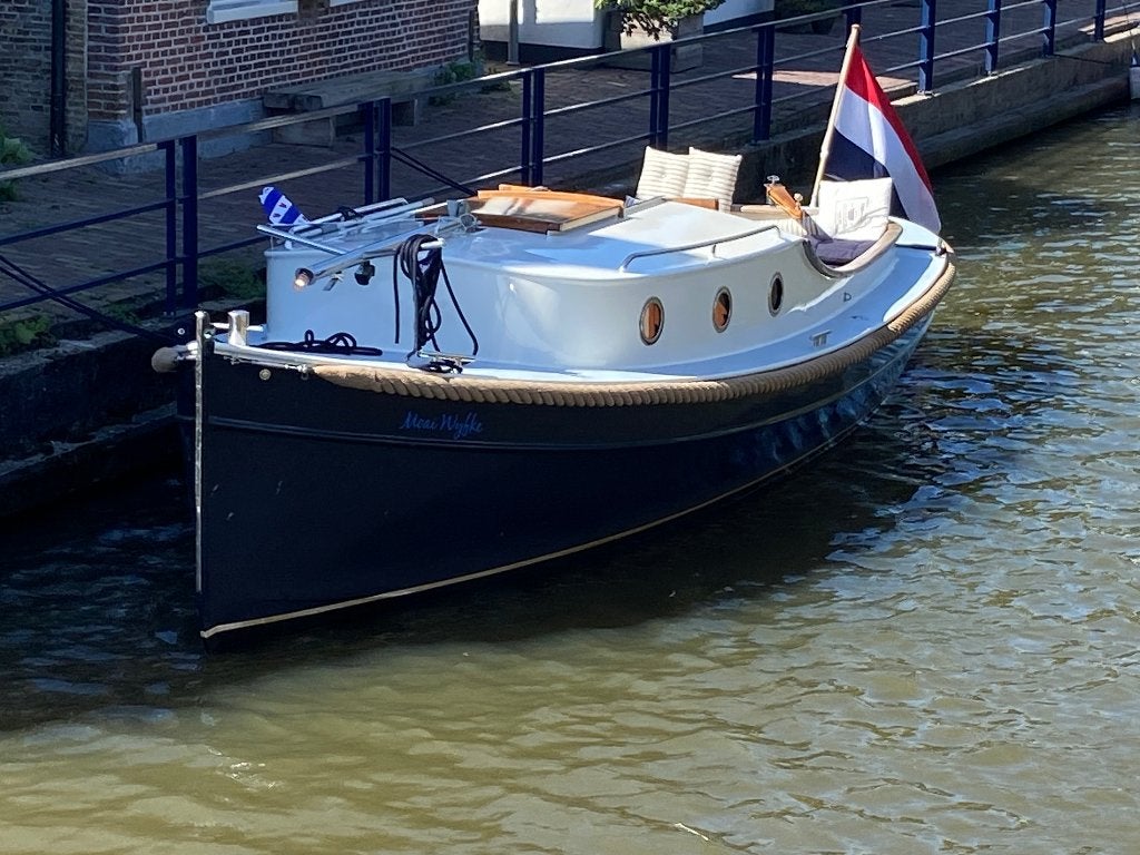 Steilsteven sloep 750 cabin Arend Lambrechtsen (sleepboot), Watersport en Boten, Sloepen, Ophalen, Staal, Binnenboordmotor, Antifouling