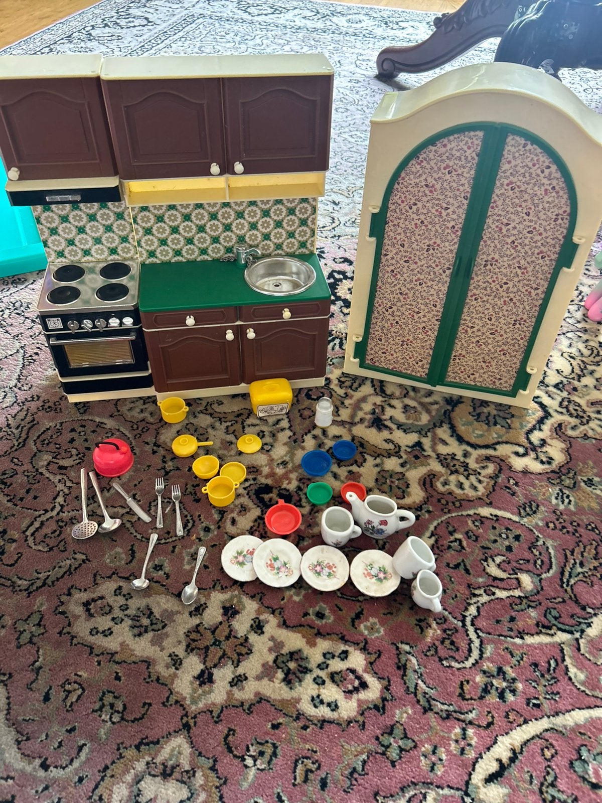 Vintage barbie keuken en kast, Ophalen of Verzenden, Zo goed als nieuw, Toebehoren