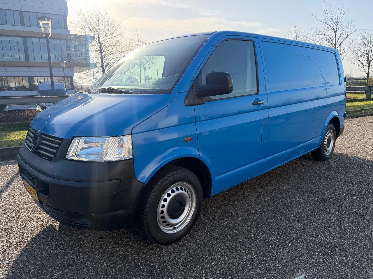 Volkswagen Transporter 1.9TDI L2H1 Trekhaak (bj 2005), Auto's, Voorwielaandrijving, Gebruikt, 4 cilinders, Origineel Nederlands