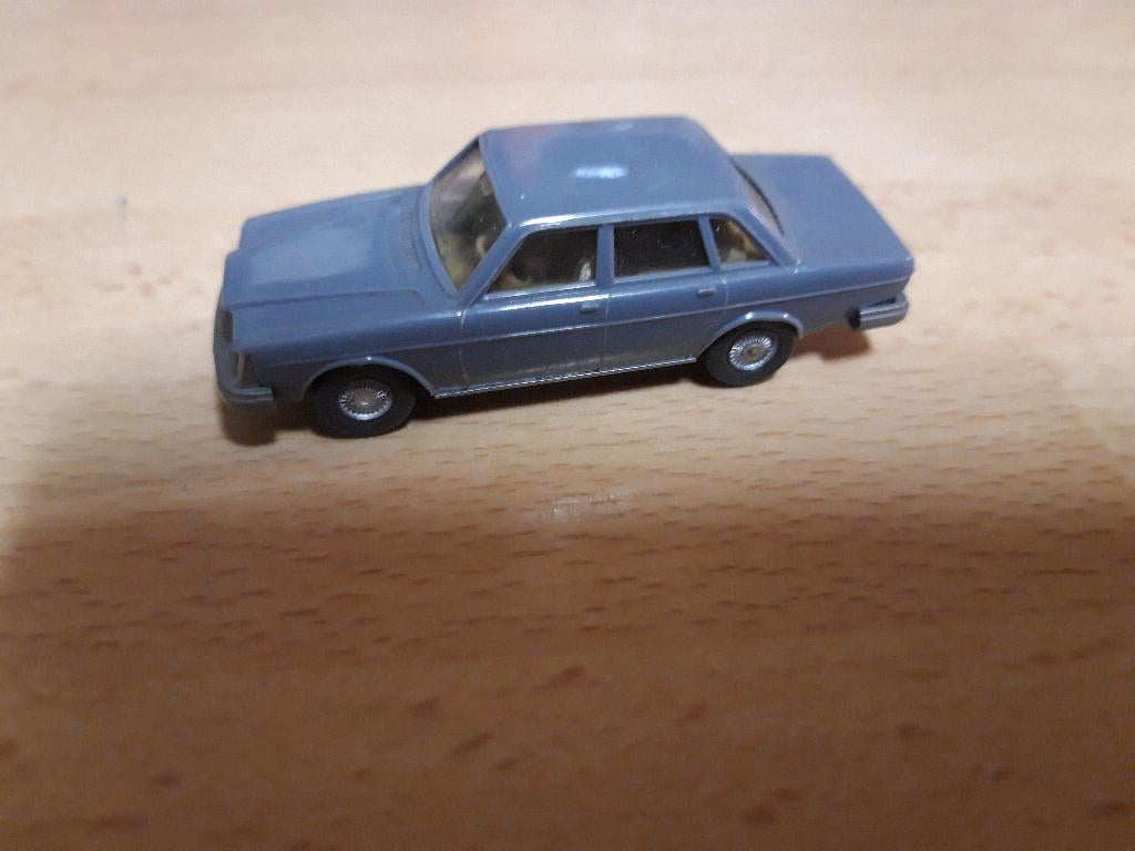 Volvo 264 grijs-blauw – Wiking H0 1:87, Hobby en Vrije tijd, Modelauto's | 1:87, Ophalen of Verzenden, Zo goed als nieuw, Auto
