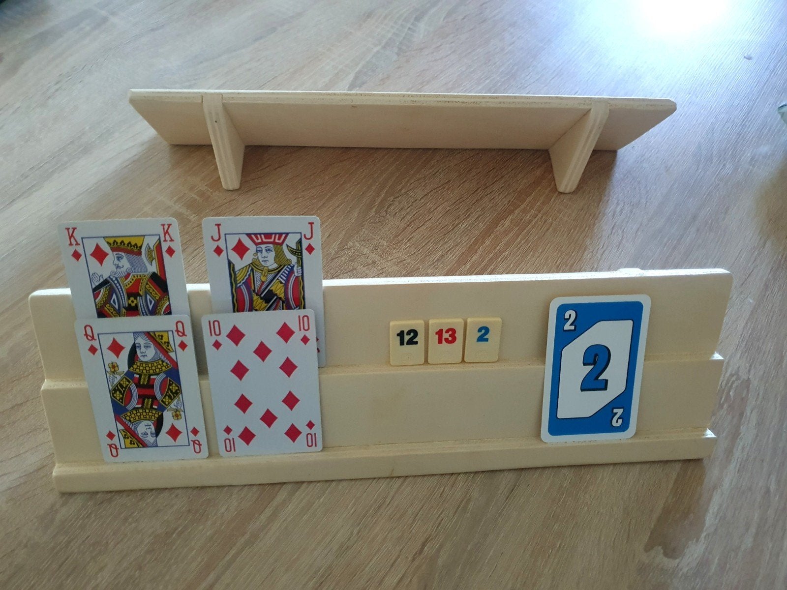2 grote houten spelstandaard / kaartstandaard, Een of twee spelers, Ophalen of Verzenden, Gebruikt