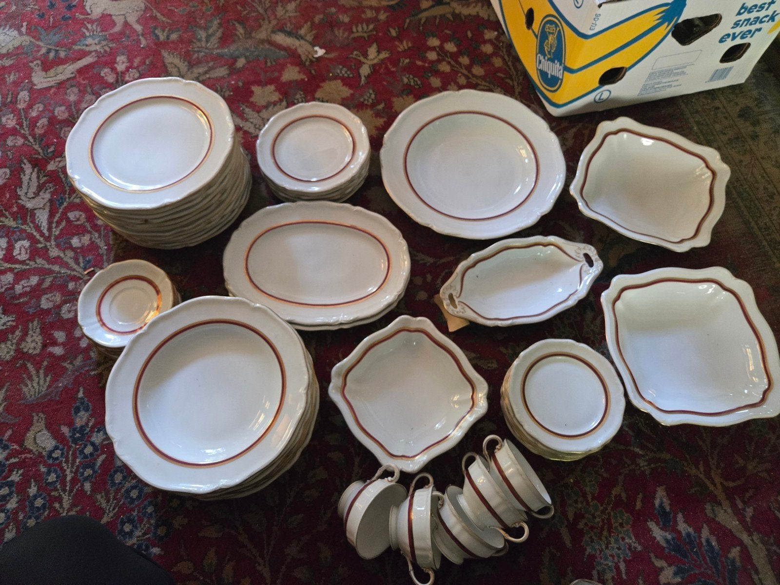 Antiek servies, Ophalen