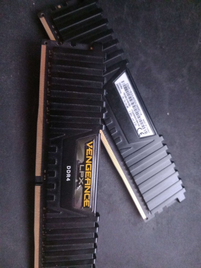Geheugen Corsair Vengeance LPX DDR4 16GB (2x8GB), Computers en Software, RAM geheugen, Gebruikt, DDR4, Ophalen of Verzenden, Desktop