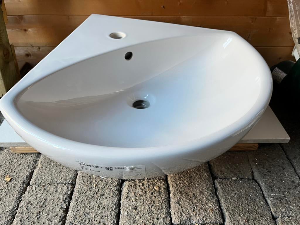 !NIEUW! Geberit Selnova - Hoekfontein 590x560, 1 kraangat, Nieuw, Minder dan 100 cm, Wasbak of Wastafel, 50 tot 75 cm