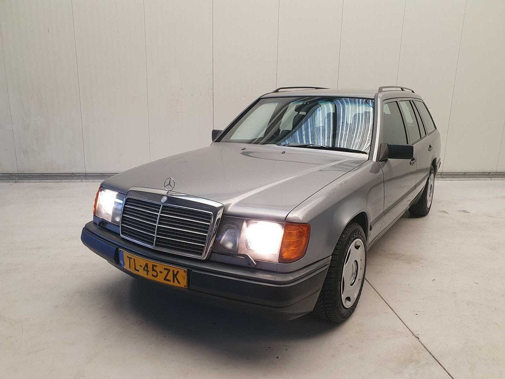 Mercedes-Benz - (W124) Combi - 300 TE - Personenauto, Auto's, Automaat, Achterwielaandrijving, Gebruikt, 1462 kg