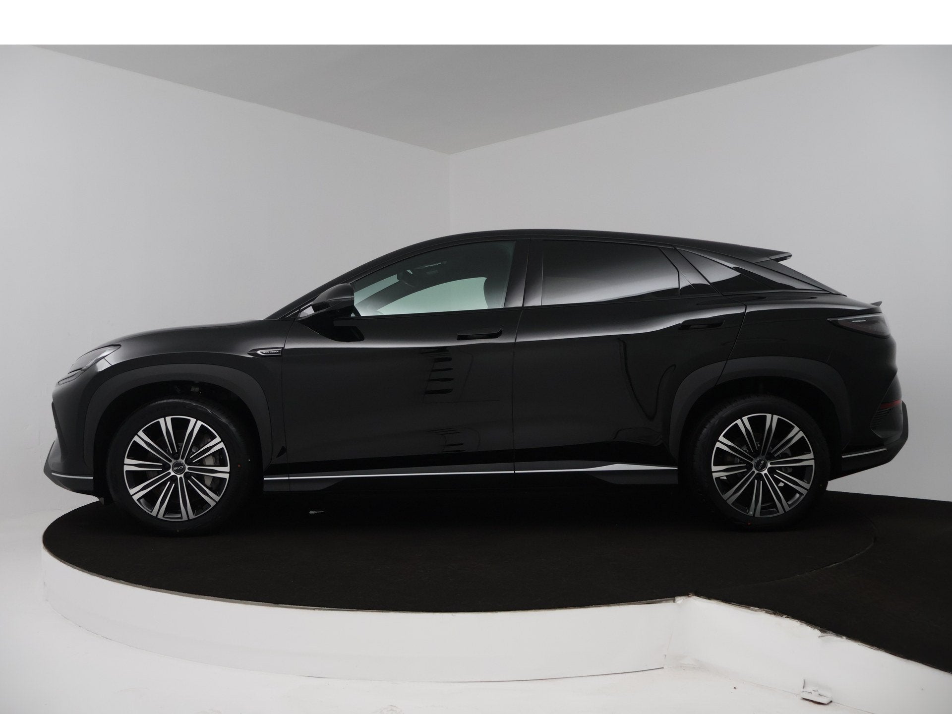 BYD SEALION 7 Comfort 82.5 kWh | 100% Nieuw & Origineel NL!, Auto's, BYD, Automaat, 12 maanden, Achterwielaandrijving, Zwart