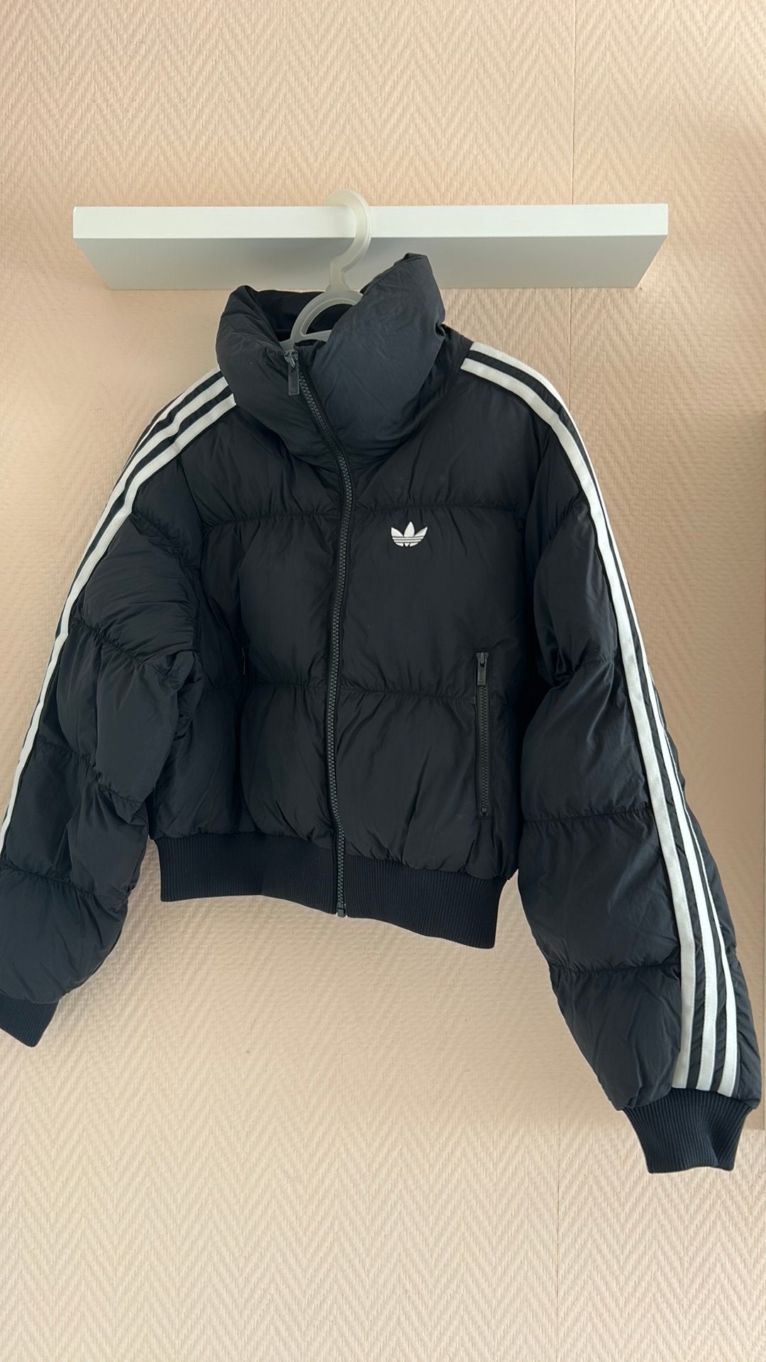 Adidas jas, Ophalen of Verzenden, Zo goed als nieuw, Maat 46 (S) of kleiner, Zwart