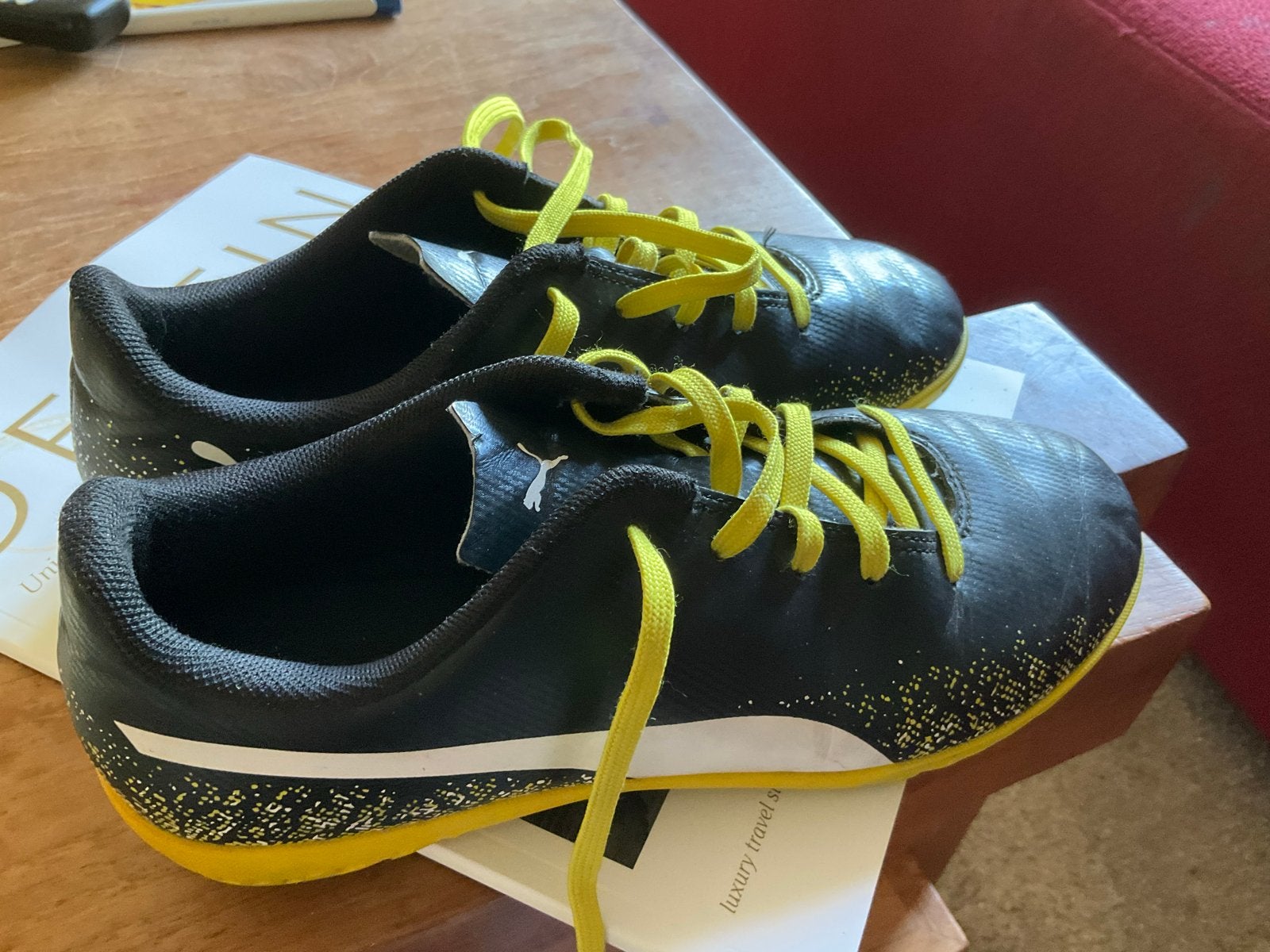 Puma Zaalsportschoenen  maat 37, Ophalen of Verzenden, Gebruikt, Jongen of Meisje, Schoenen