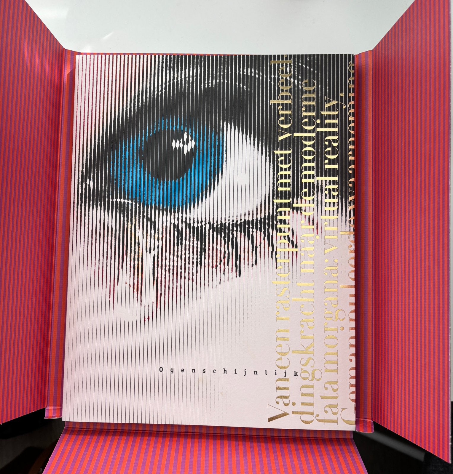 Ogenschijnlijk – Grafisch Nederland 2000 – designboek, Boeken, Ophalen of Verzenden, Gelezen, Overige onderwerpen