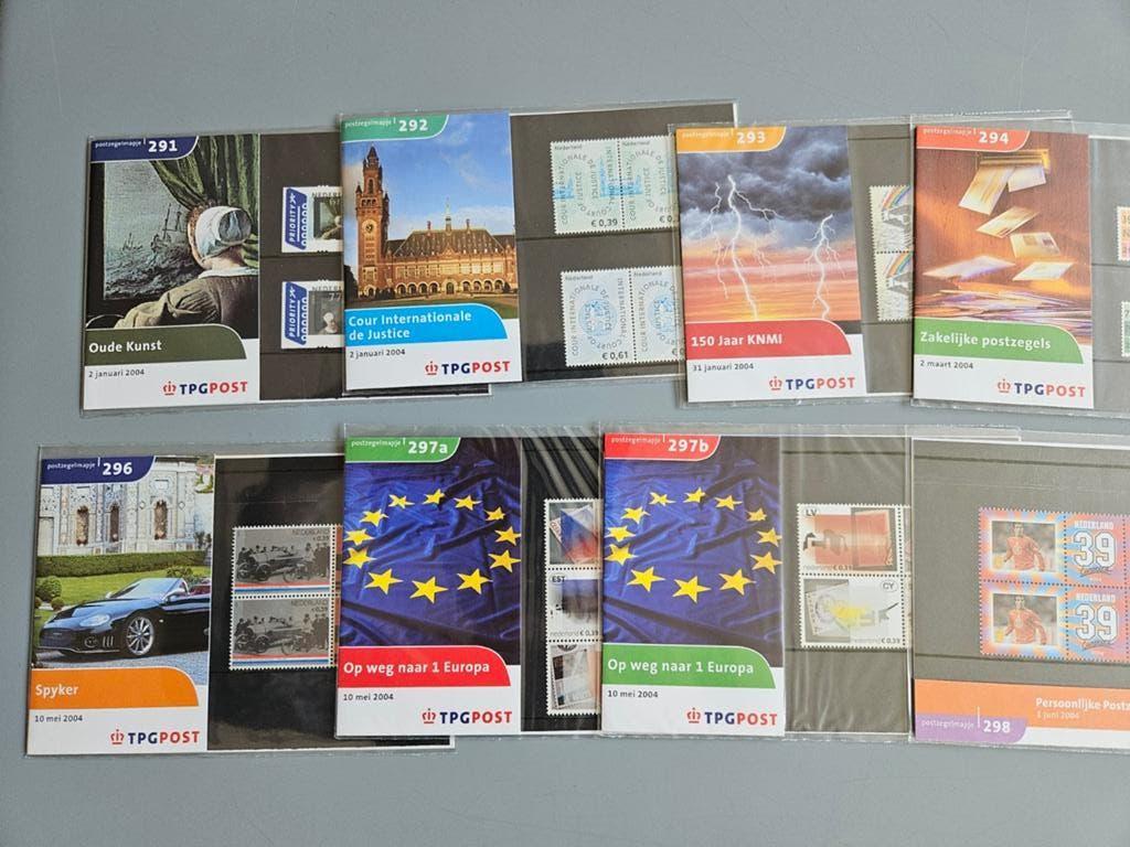 Postzegelmapjes jaar 2004 compleet zie beschrijving, Postzegels en Munten, Postzegels | Nederland, Ophalen of Verzenden, Na 1940