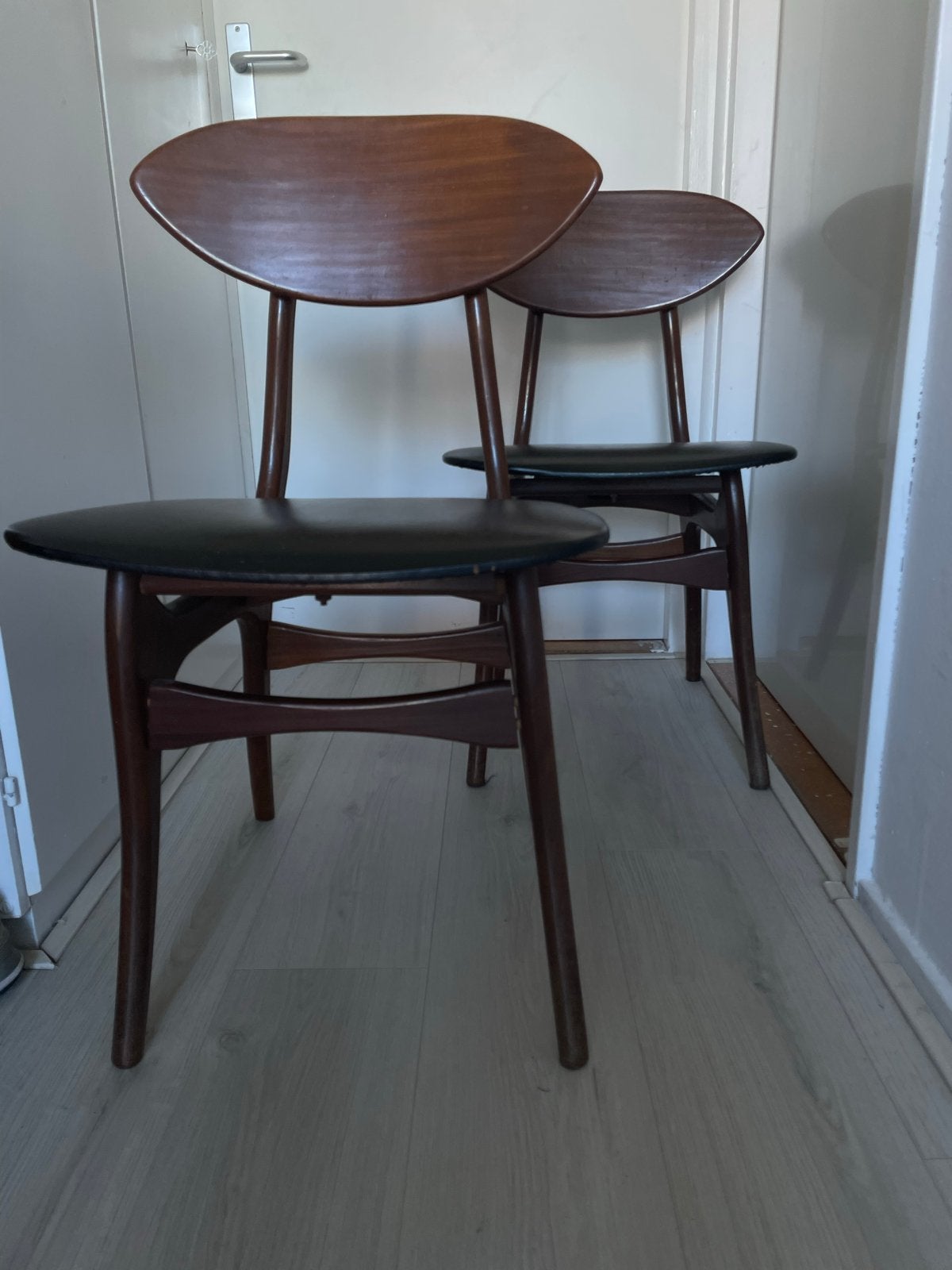 Set van 2 vintage Louis van Teeffelen eetkamerstoelen, Antiek en Kunst, Ophalen