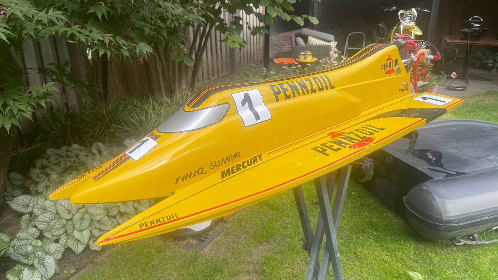 F1 1-4 trident nw, Hobby en Vrije tijd, Modelbouw | Boten en Schepen, Ophalen, Zo goed als nieuw