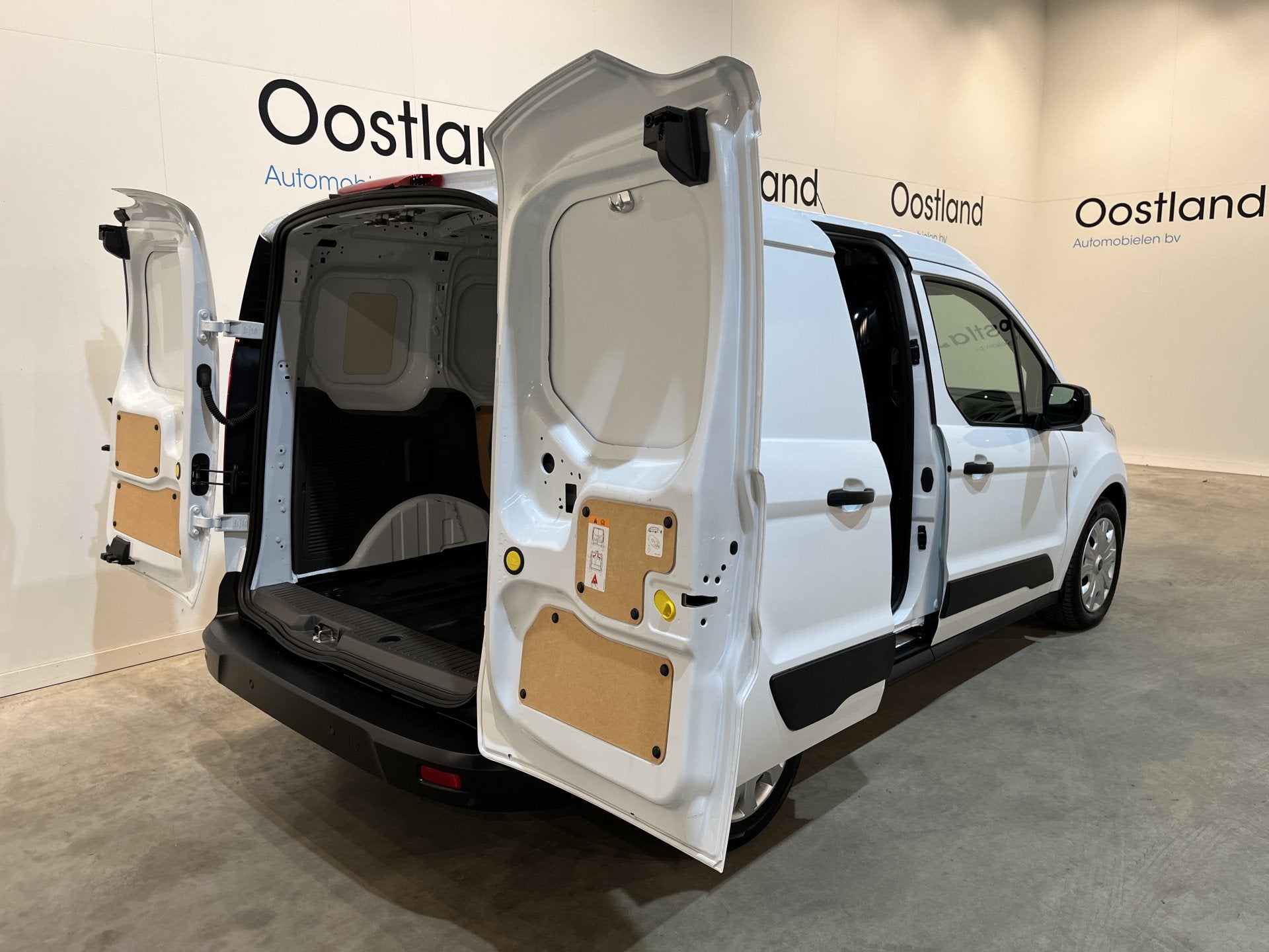 Ford Transit Connect 1.5 EcoBlue L1 Trend / Euro 6 / Airco /, Auto's, Voorwielaandrijving, 1390 kg, Gebruikt, 4 cilinders