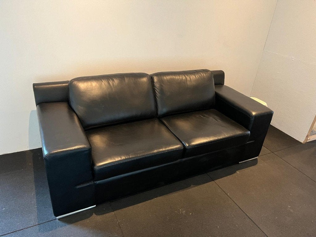 Zwarte leren/pu slaapbank met matras - weinig gebruikt, Ophalen, Zwart, Tweepersoons, Zo goed als nieuw