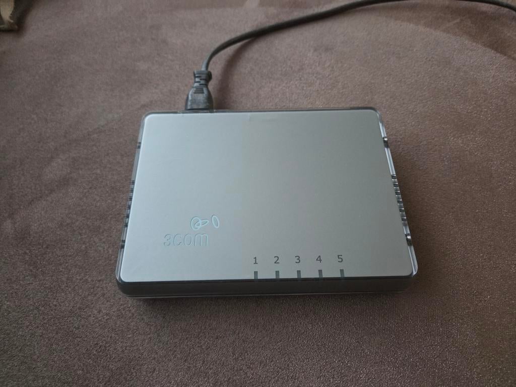 3Com 5-poorts internet splitter / switch, Computers en Software, Ophalen of Verzenden