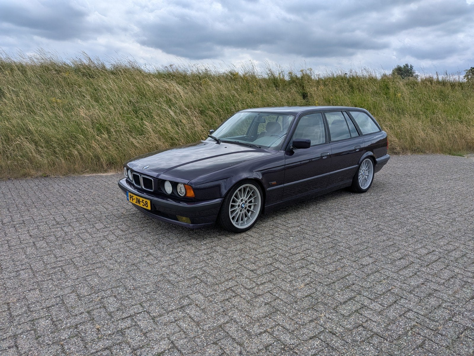 BMW E34 5-Serie 1.8 I 518 Touring 1996 edition, Auto's, Achterwielaandrijving, 1796 cc, Origineel Nederlands, Stationwagon