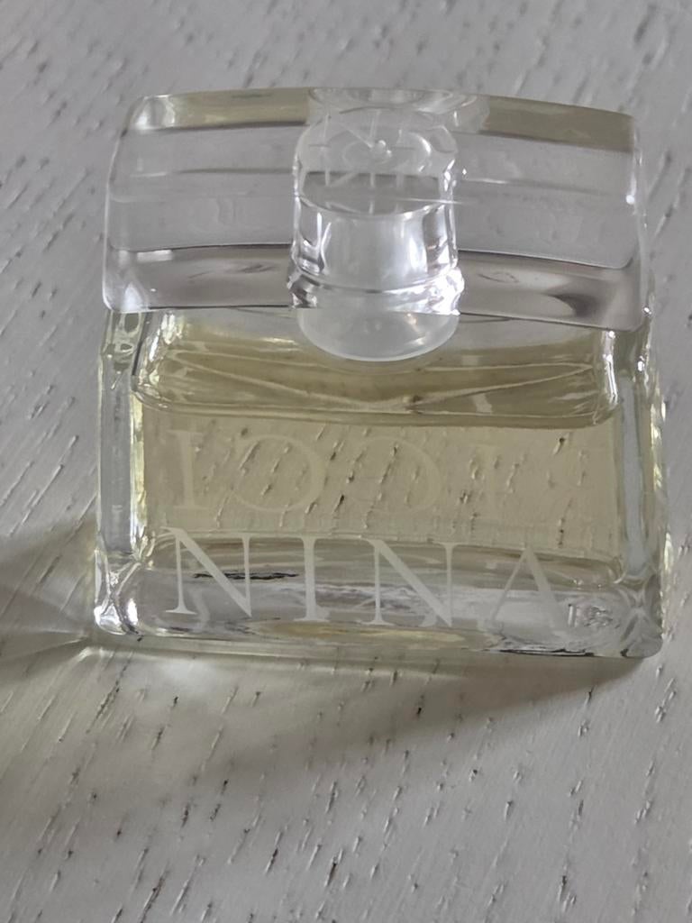 Eau de toilette Nina Ricci, Ophalen of Verzenden, Nieuw, Miniatuur, Gevuld