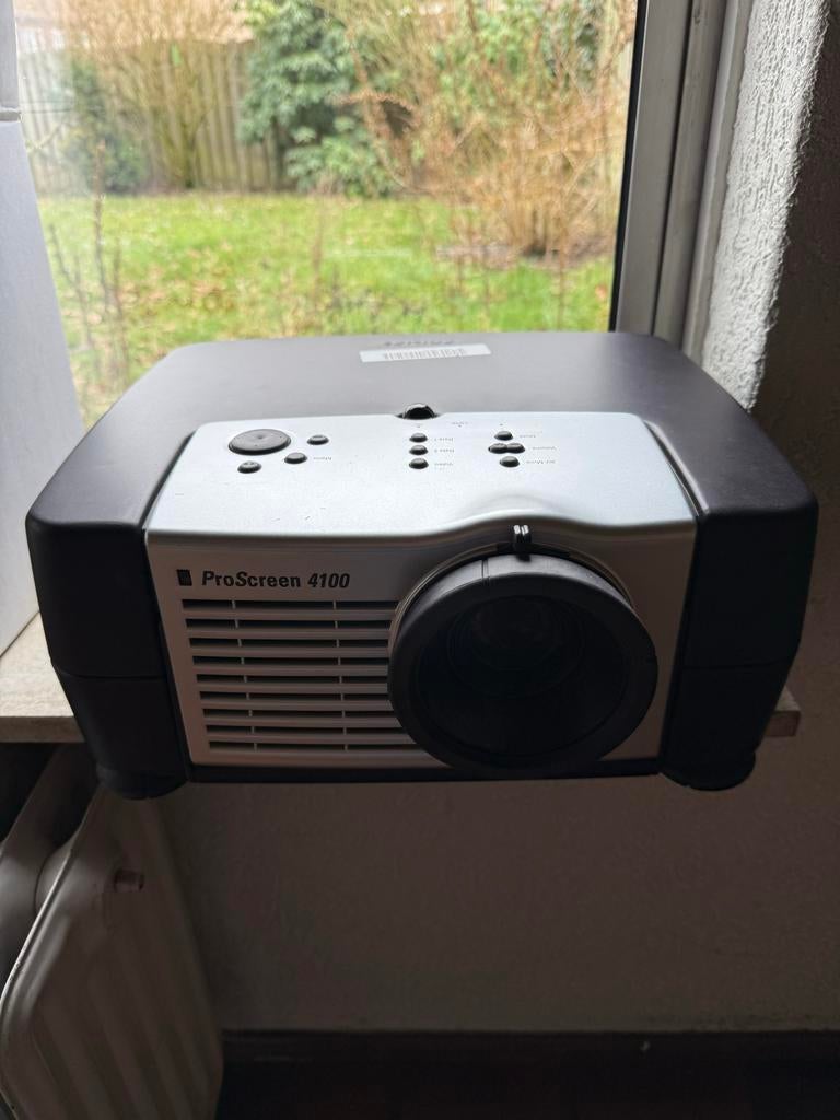 Philips ProScreen 4100 LCD Projector met accessoires, Ophalen, Gebruikt, LCD, Overige resoluties
